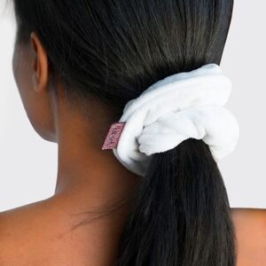 Kitsch White Microfiber Towel Scrunchies‎ 2 Pack